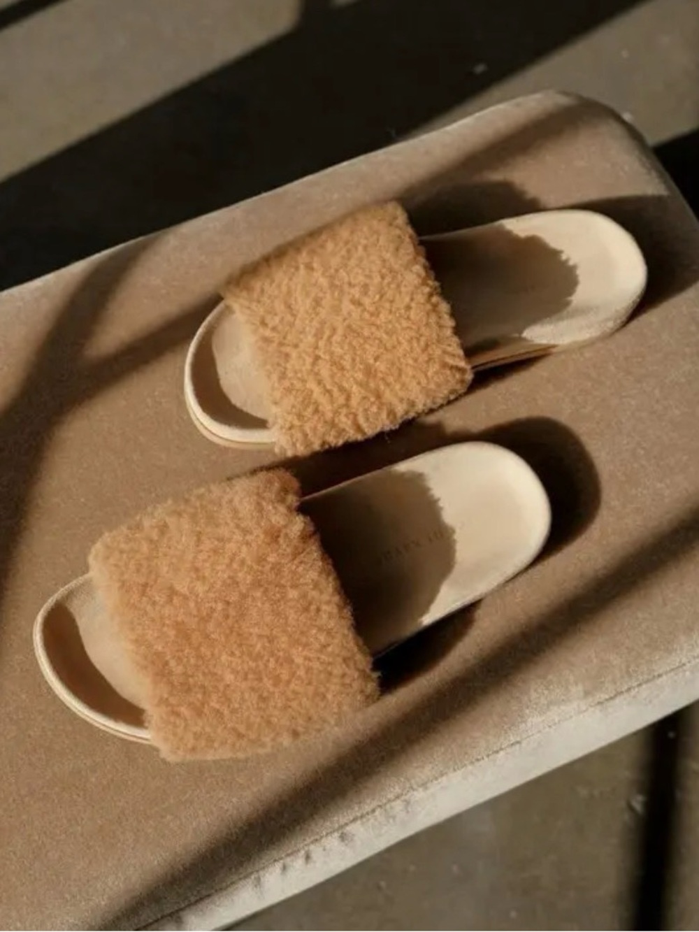 JENNI KAYNE Shearling Slide Sandals in Tan